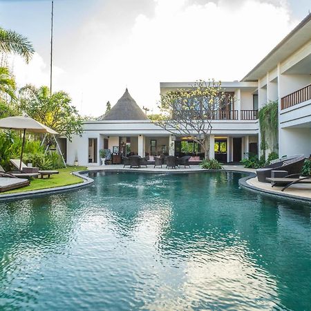 Villa Diana Bali 16 Bedrooms Seminyak Extérieur photo