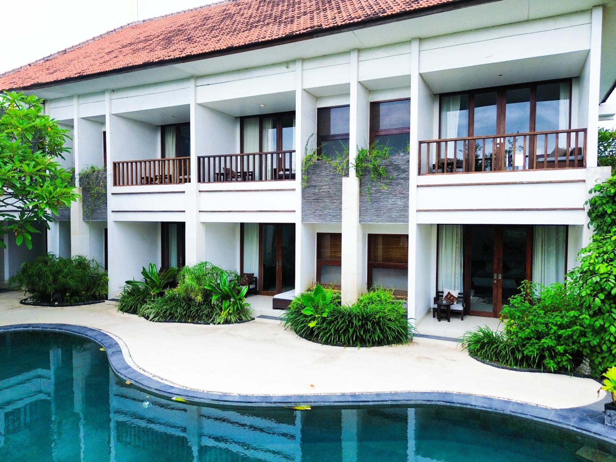Villa Diana Bali 16 Bedrooms Seminyak Extérieur photo