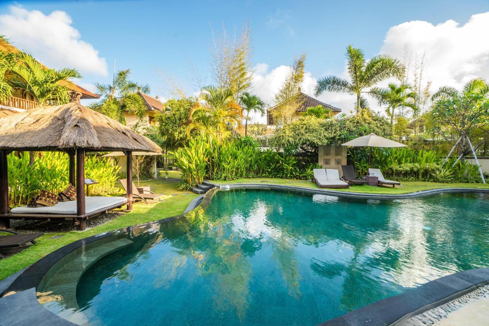 Villa Diana Bali 16 Bedrooms Seminyak Extérieur photo